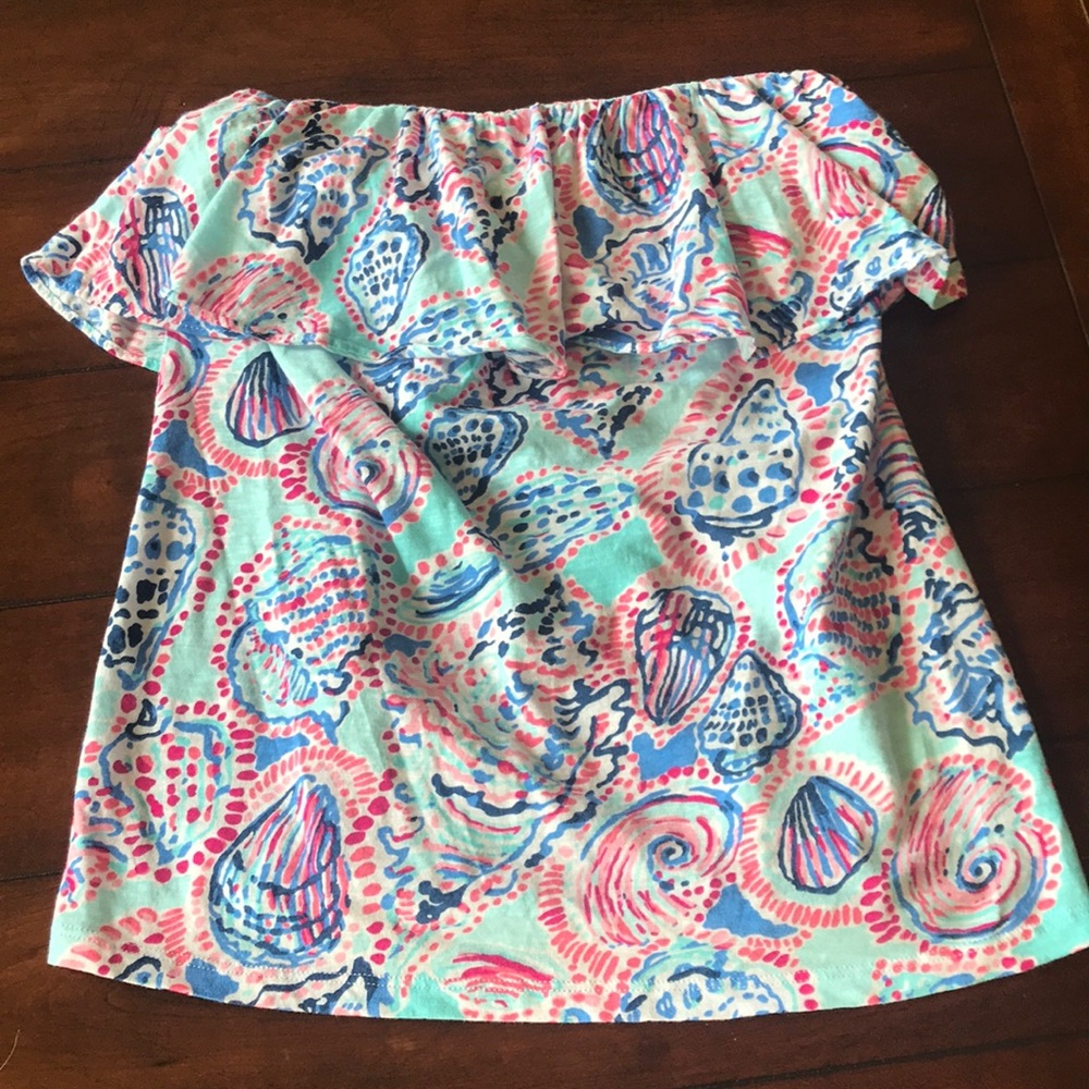 Lilly Pulitzer tank top .